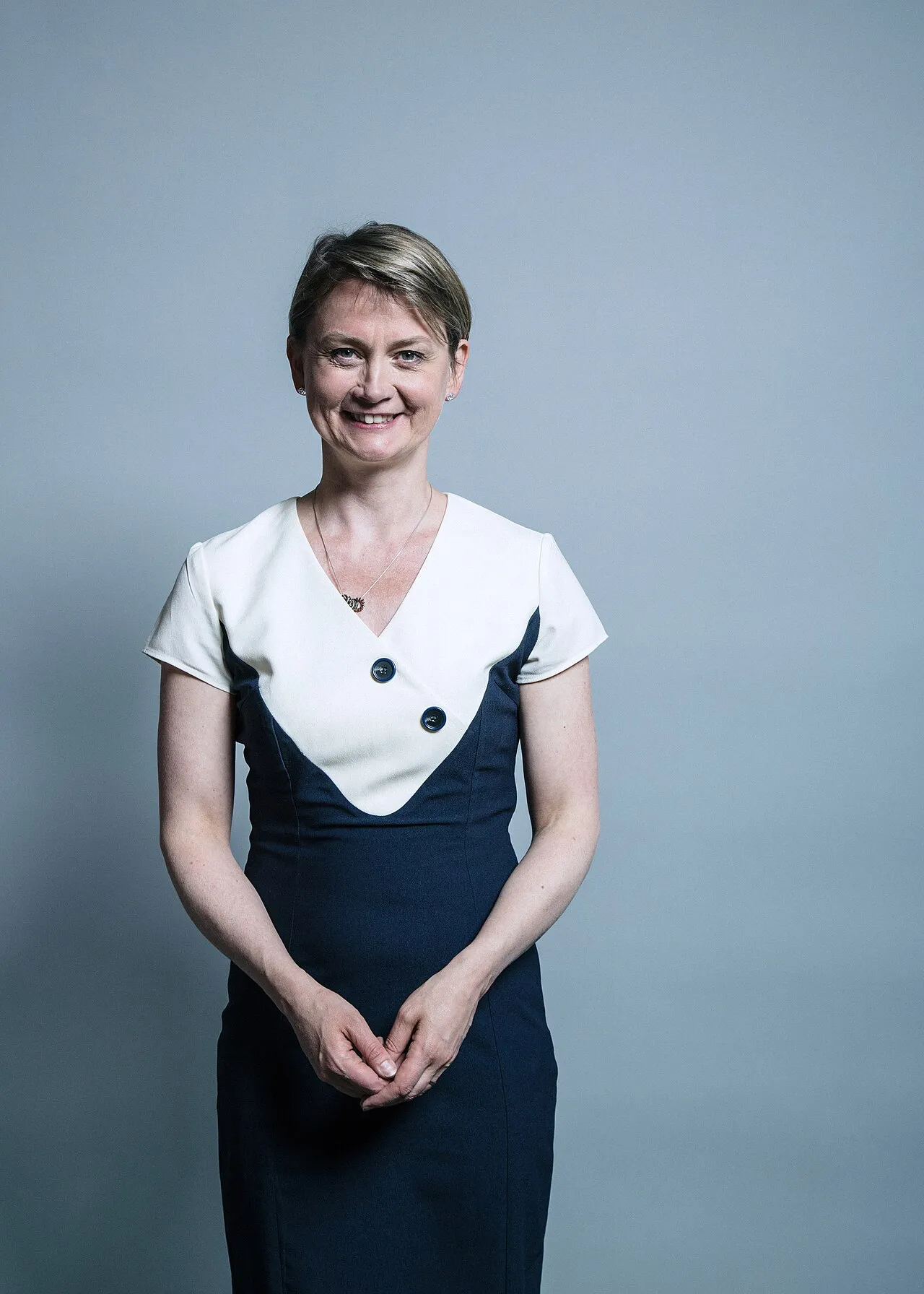 Portret van Yvette Cooper, minister van Volksgezondheid